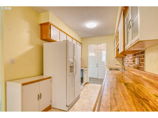 1303 Sw 41ST St, Pendleton, OR 97801