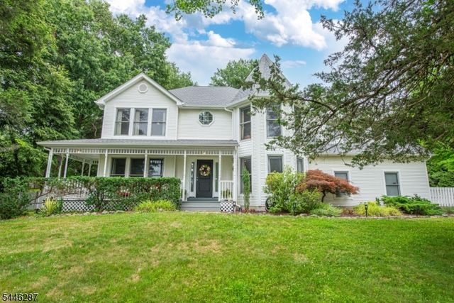 1 Victoria Pines Ln, Andover Twp., NJ 07848