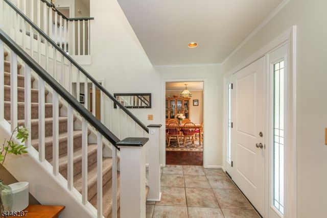 1 Victoria Pines Ln, Andover Twp., NJ 07848