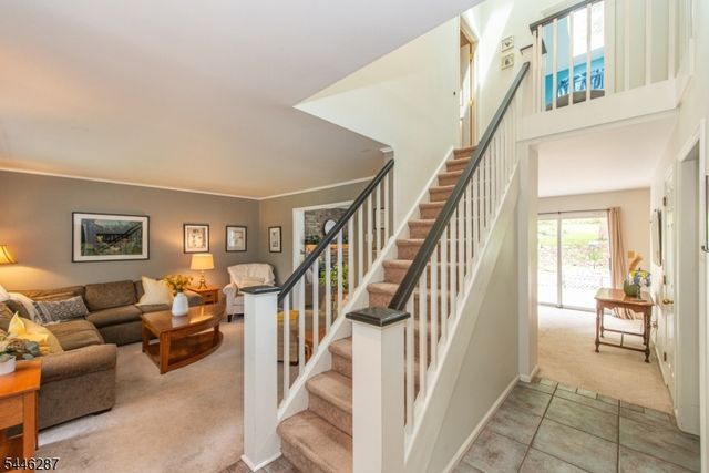 1 Victoria Pines Ln, Andover Twp., NJ 07848