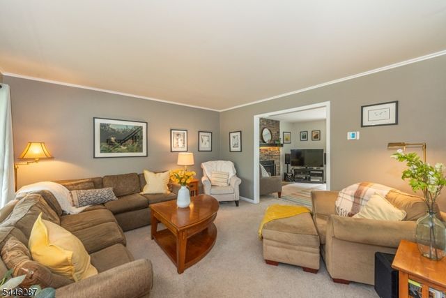 1 Victoria Pines Ln, Andover Twp., NJ 07848