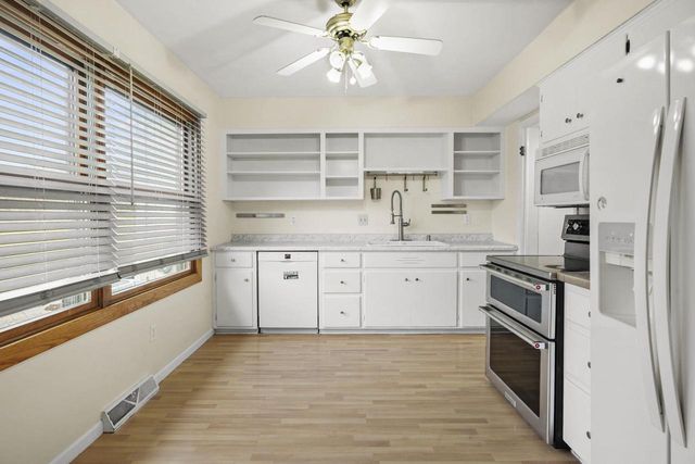 315 Nautilus Drive, Madison, WI 53705