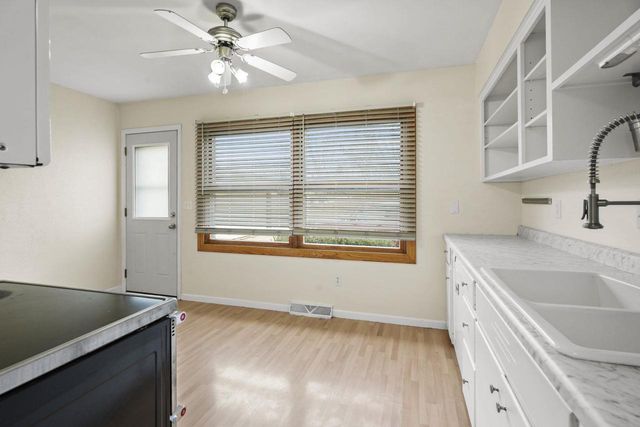 315 Nautilus Drive, Madison, WI 53705