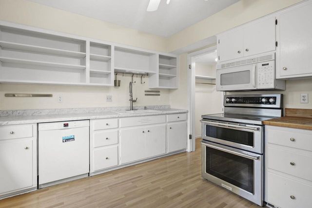 315 Nautilus Drive, Madison, WI 53705