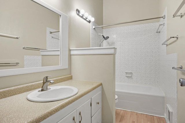 315 Nautilus Drive, Madison, WI 53705