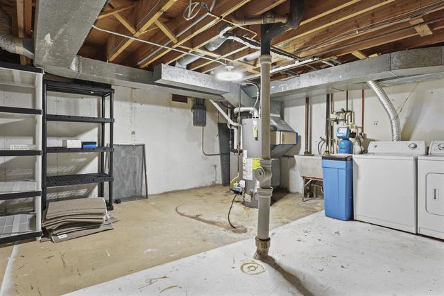 315 Nautilus Drive, Madison, WI 53705