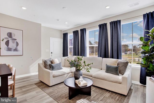 9643 HUMMINGBIRD DRIVE, Manassas, VA 20110