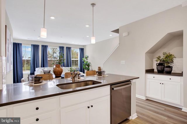 9643 HUMMINGBIRD DRIVE, Manassas, VA 20110