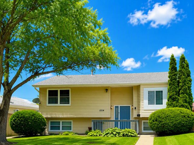 2714 Gilead Avenue, Zion, IL 60099