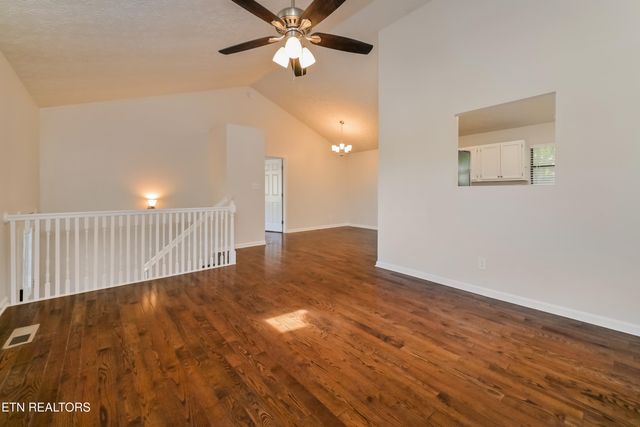 1500 Weeping Willow Court, Knoxville, TN 37931