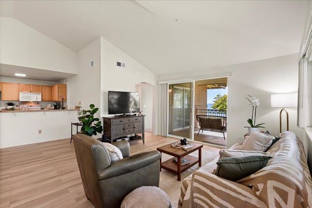 44 Kai Makani Loop Apt 202, Kihei, HI 96753