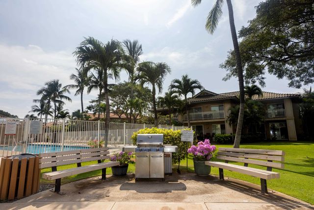 44 Kai Makani Loop Apt 202, Kihei, HI 96753