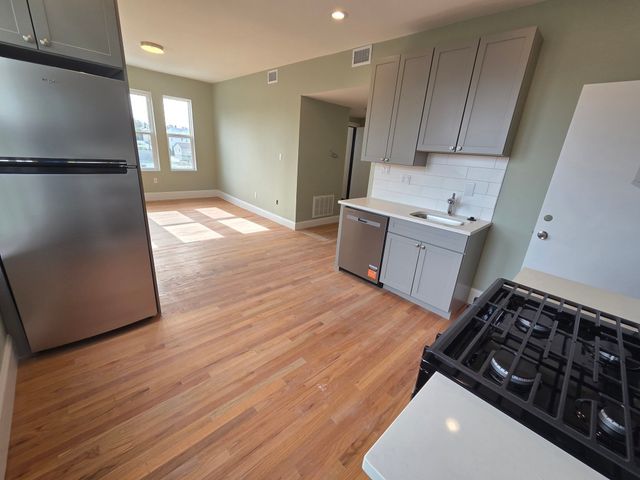 89 Mora St. 3, Boston, MA 02122