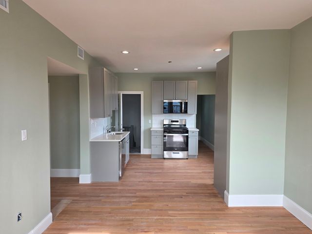 89 Mora St. 3, Boston, MA 02122