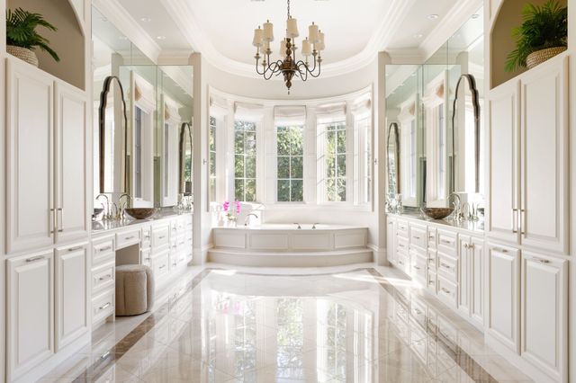 10617 Bridge Hollow Court, Dallas, TX 75229