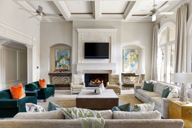 10617 Bridge Hollow Court, Dallas, TX 75229