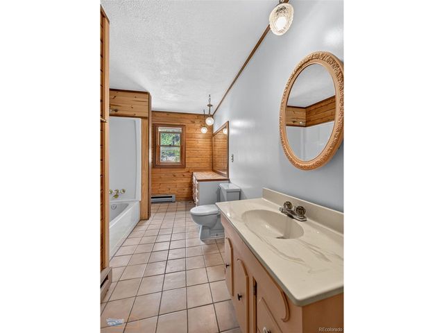 914 S Dory Lakes Dr, Black Hawk, CO 80422