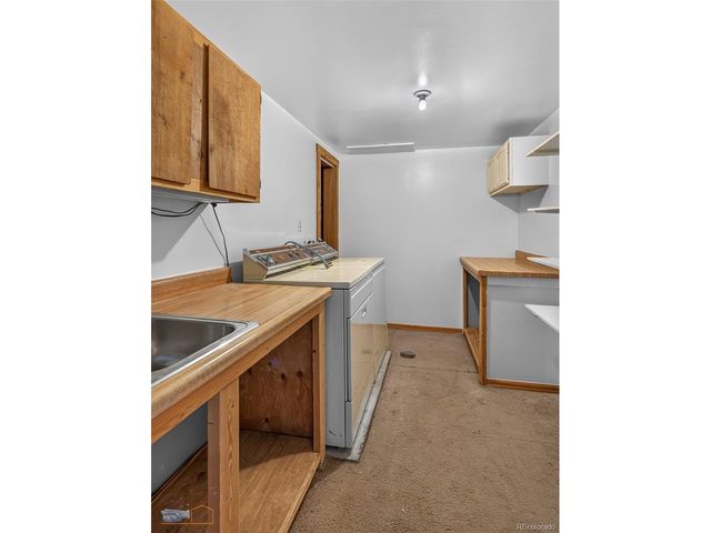 914 S Dory Lakes Dr, Black Hawk, CO 80422
