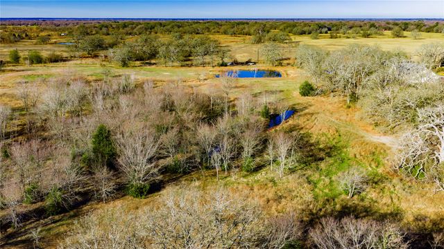 12200 CR 2404, Seven Points, TX 75143