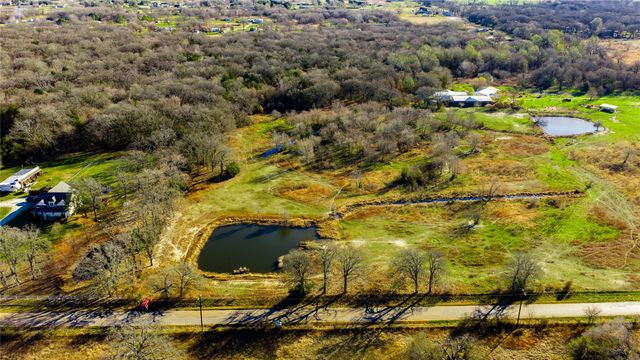 12200 CR 2404, Seven Points, TX 75143