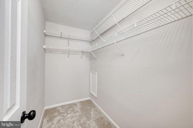 9 FRANCIS GREEN CIR, Essex, MD 21221