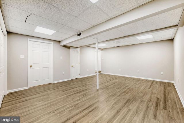 9 FRANCIS GREEN CIR, Essex, MD 21221