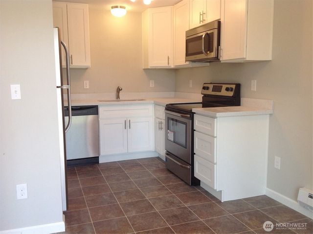 122 169th Street E, Spanaway, WA 98387