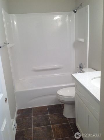 122 169th Street E, Spanaway, WA 98387