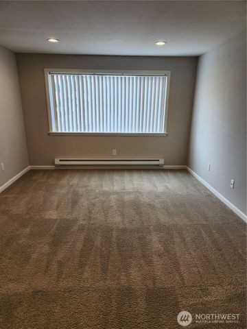 122 169th Street E, Spanaway, WA 98387