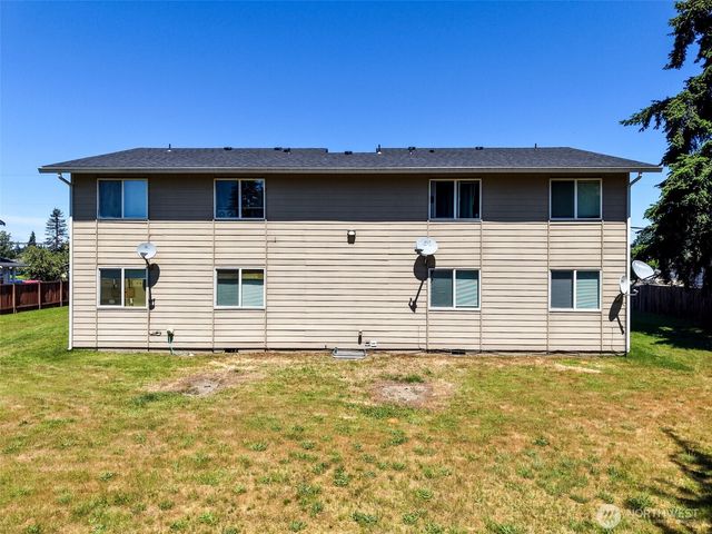 122 169th Street E, Spanaway, WA 98387