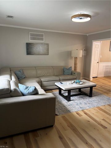 1920 Norview AVE, Norfolk, VA 23518