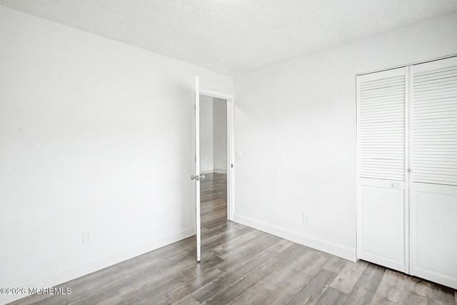 208 Sunshine Court 208, Parlin, NJ 08859