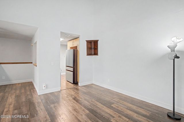 208 Sunshine Court 208, Parlin, NJ 08859
