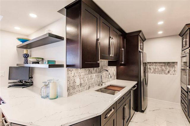 4001 Gulf Shore BLVD N 1104, Naples, FL 34103