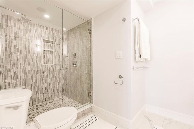 4001 Gulf Shore BLVD N 1104, Naples, FL 34103