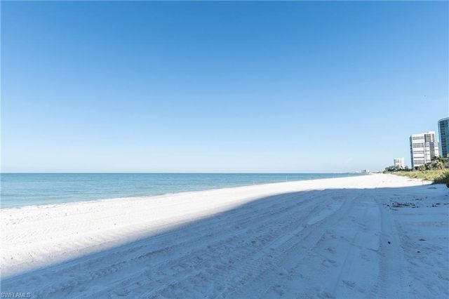 4001 Gulf Shore BLVD N 1104, Naples, FL 34103