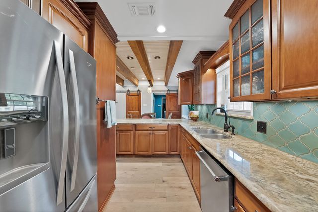 1500 Wagon Wheel Trail, Pantego, TX 76013