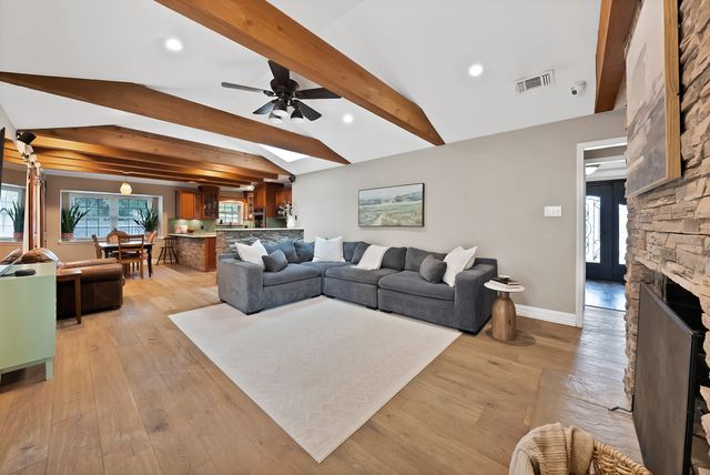 1500 Wagon Wheel Trail, Pantego, TX 76013