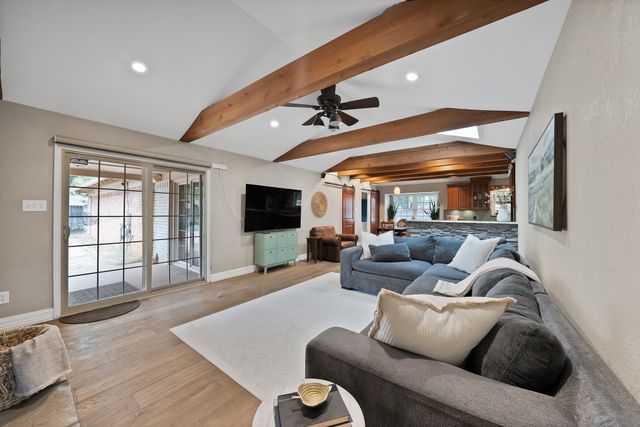 1500 Wagon Wheel Trail, Pantego, TX 76013