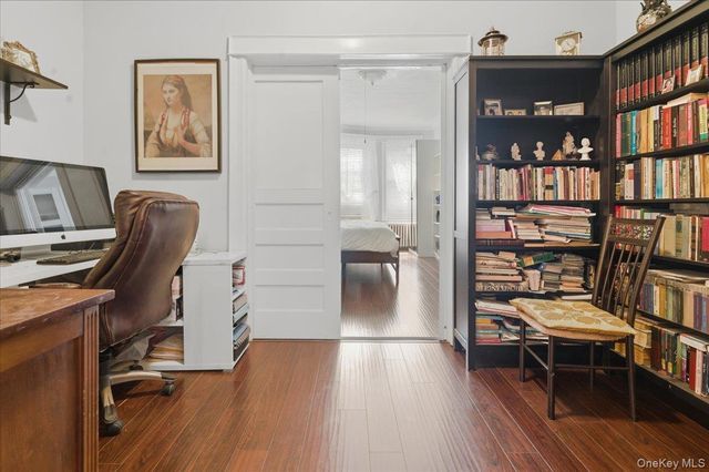 6051 68TH Avenue, Ridgewood, NY 11385