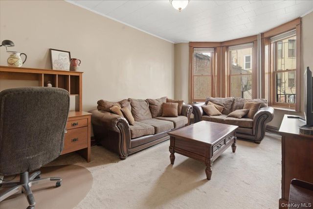 6051 68TH Avenue, Ridgewood, NY 11385