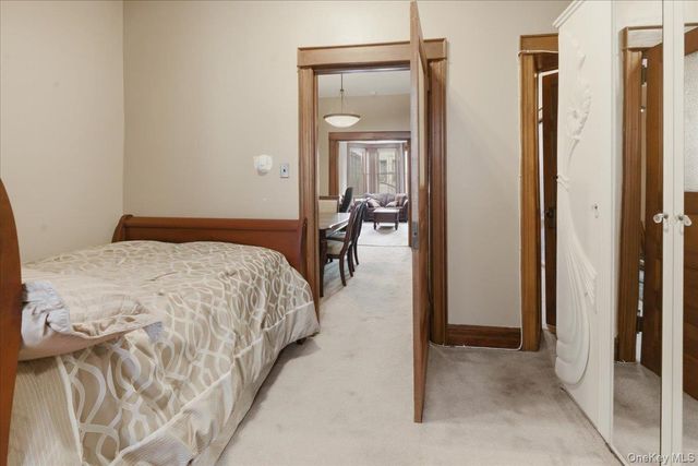 6051 68TH Avenue, Ridgewood, NY 11385