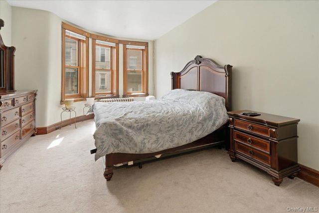 6051 68TH Avenue, Ridgewood, NY 11385