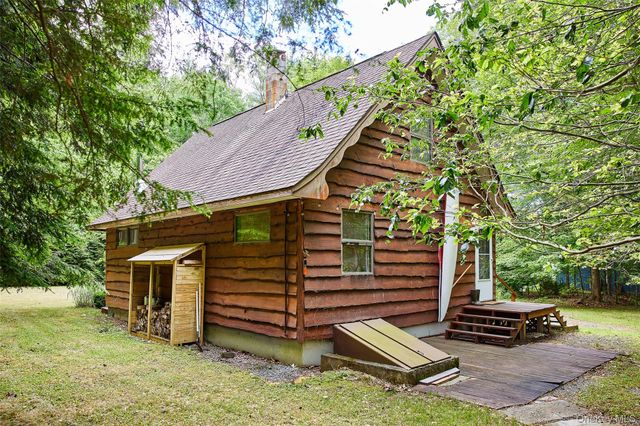 211 County Road 94, Hankins, NY 12741