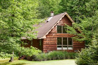 211 County Road 94, Hankins, NY 12741