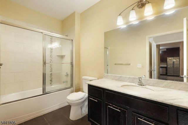 104 E Elizabeth Ave, Linden City, NJ 07036