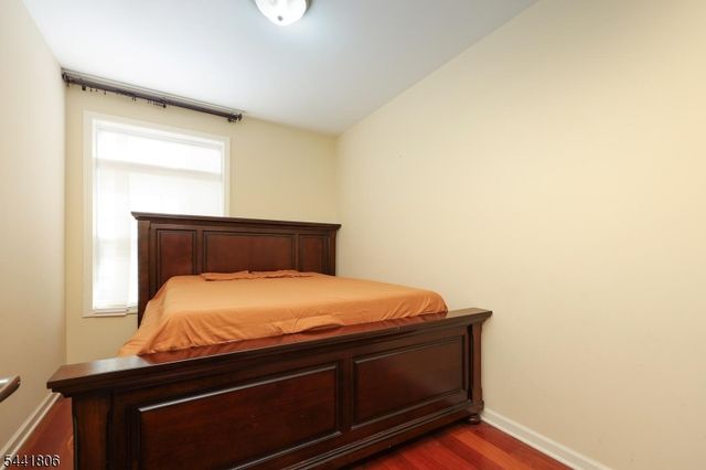 104 E Elizabeth Ave, Linden City, NJ 07036