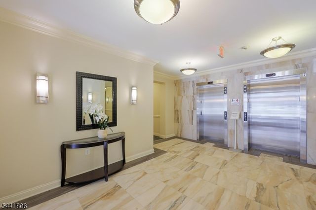 104 E Elizabeth Ave, Linden City, NJ 07036