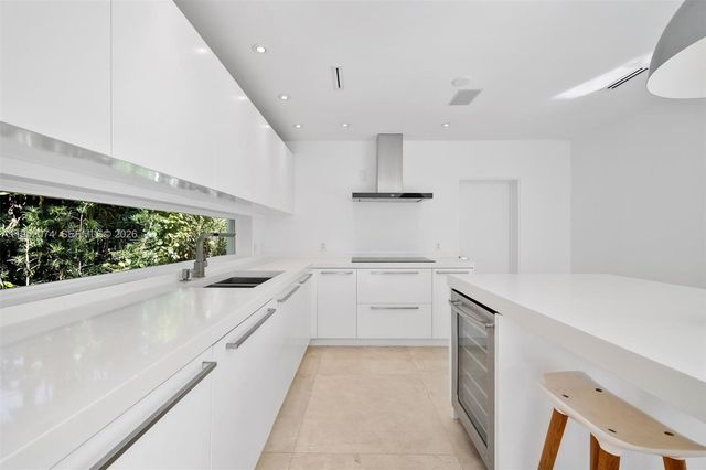 1430 N Baracoa Ave, Coral Gables, FL 33146