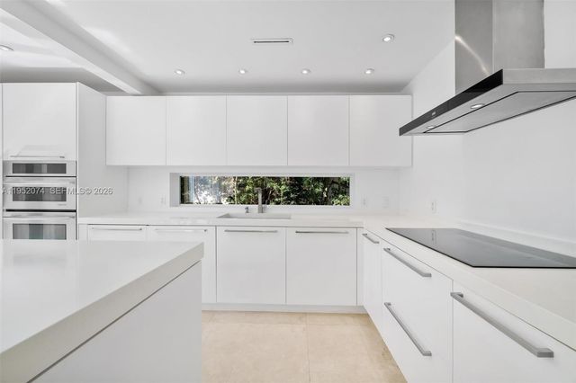 1430 N Baracoa Ave, Coral Gables, FL 33146